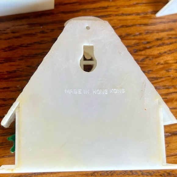 9 Vintage Mid Century Alpine Village Plastic Glitter Cottage Christmas Decor - Picture 8 of 9